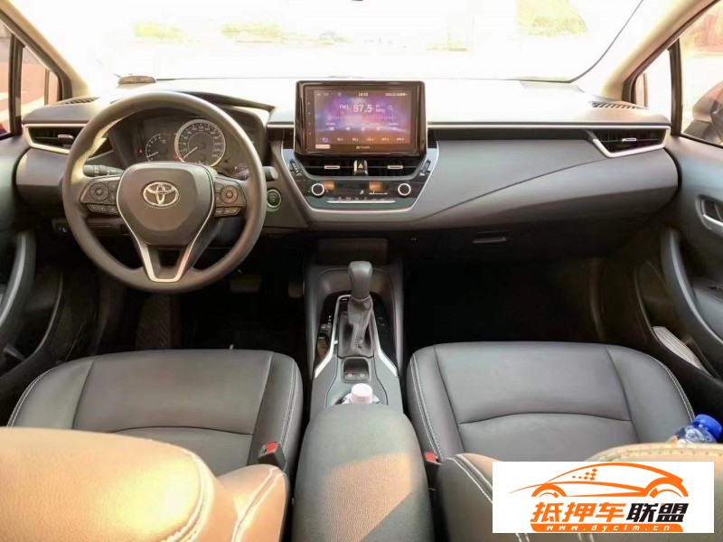  20年豐田卡羅拉轎車 