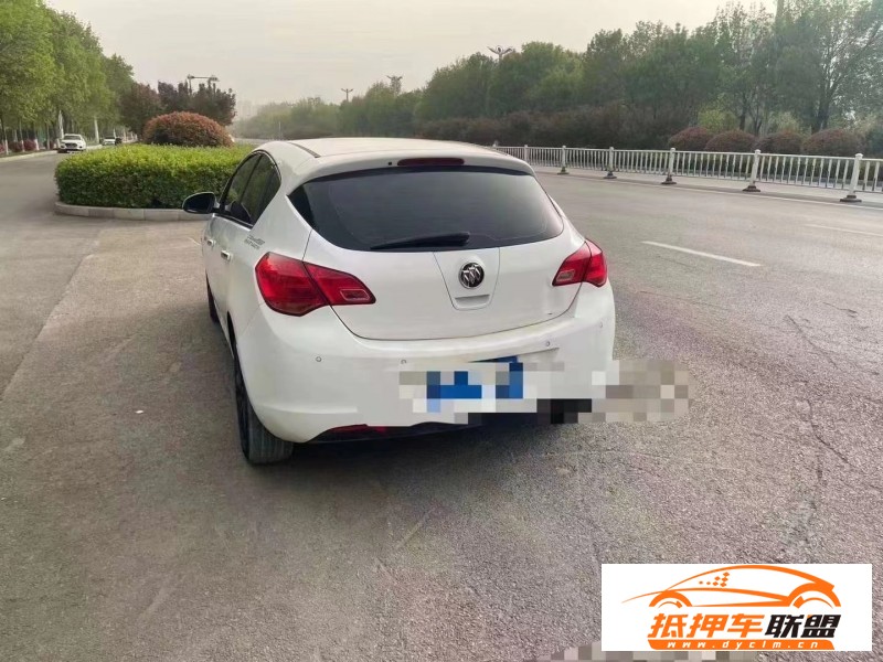  15年別克英朗轎車 