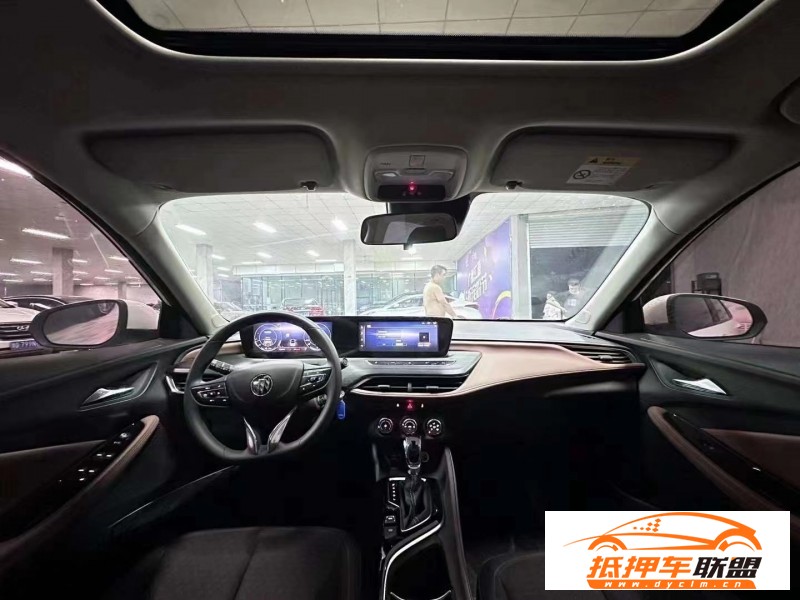  22年別克威朗轎車 
