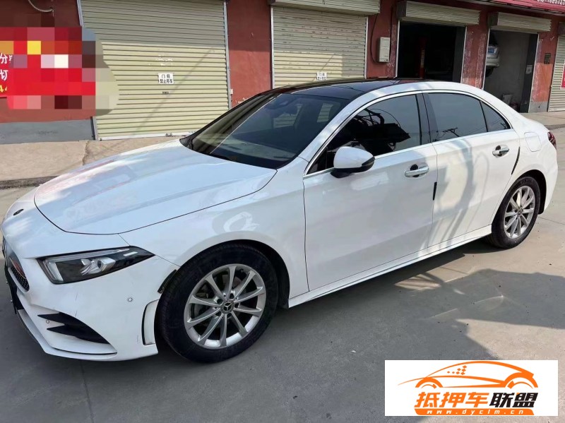  19年奔馳A轎車 