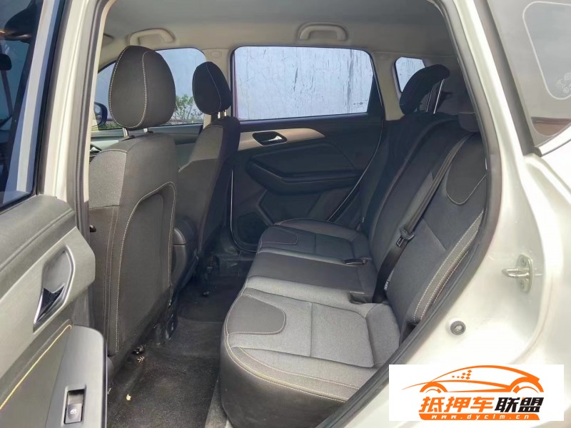  22年北京x3轎車 