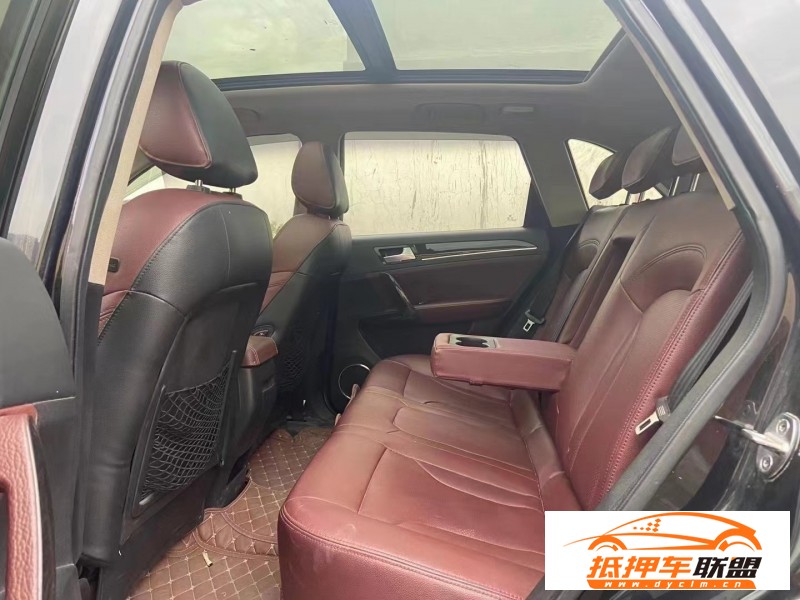  16年眾泰T600轎車 