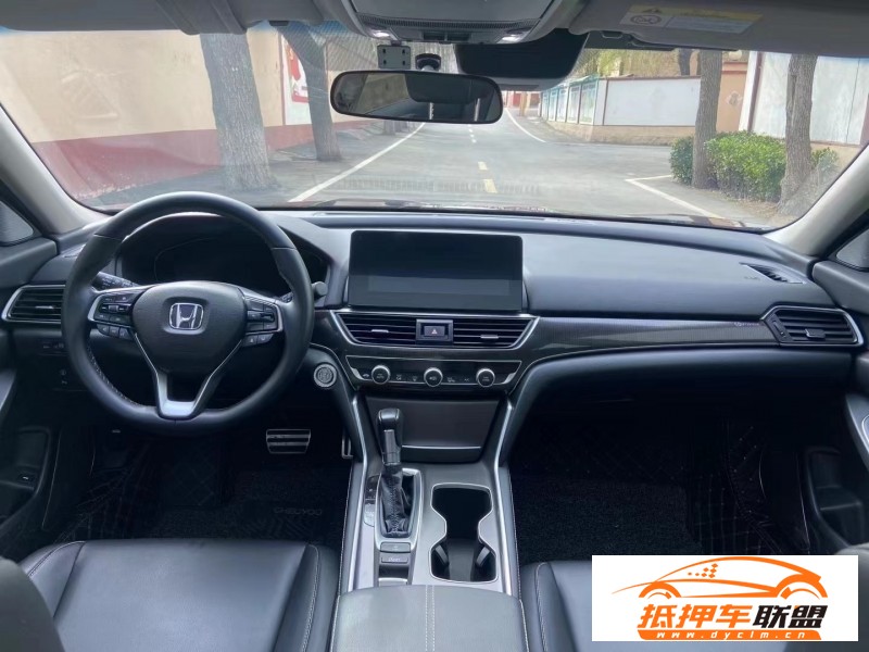  21年本田雅閣轎車 
