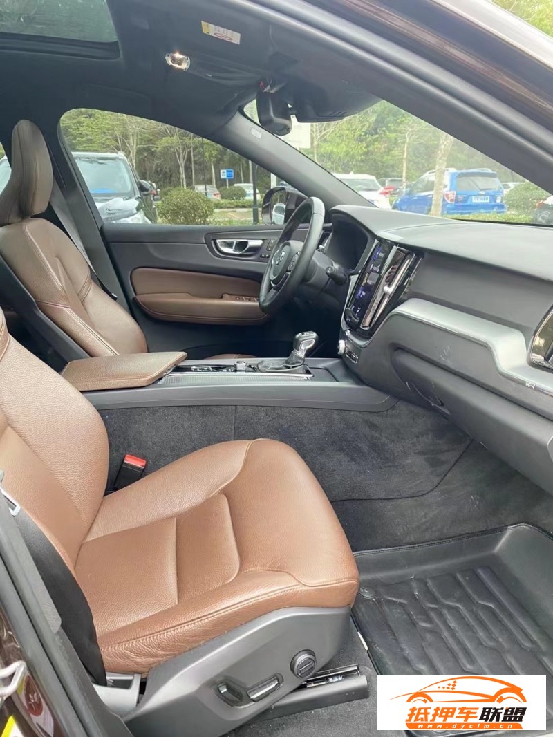  20年沃爾沃XC60轎車 