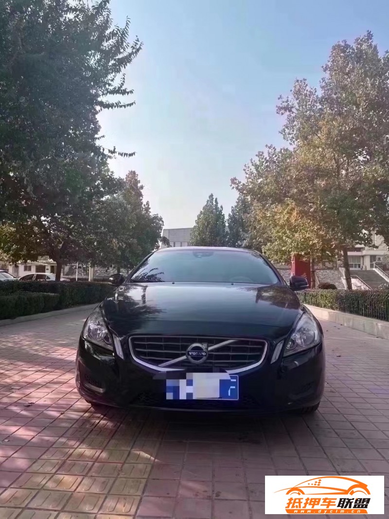  13年沃爾沃S60轎車 