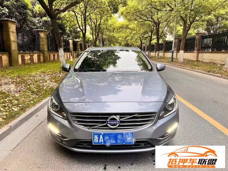  18年沃爾沃V60轎車 