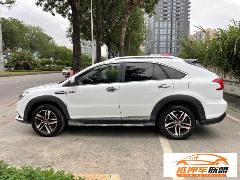  15年比亞迪唐轎車 