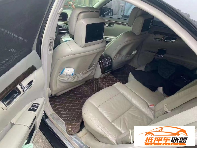  13年奔馳S轎車 