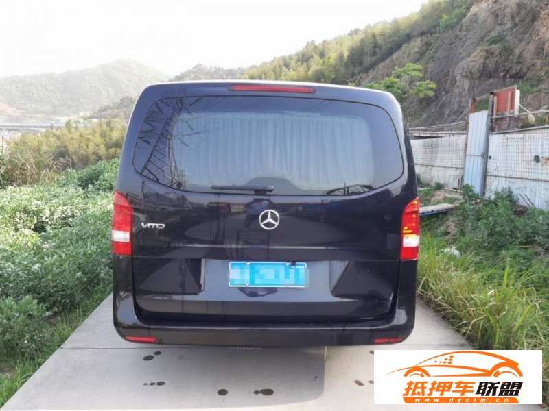  17年奔馳威霆MPV 