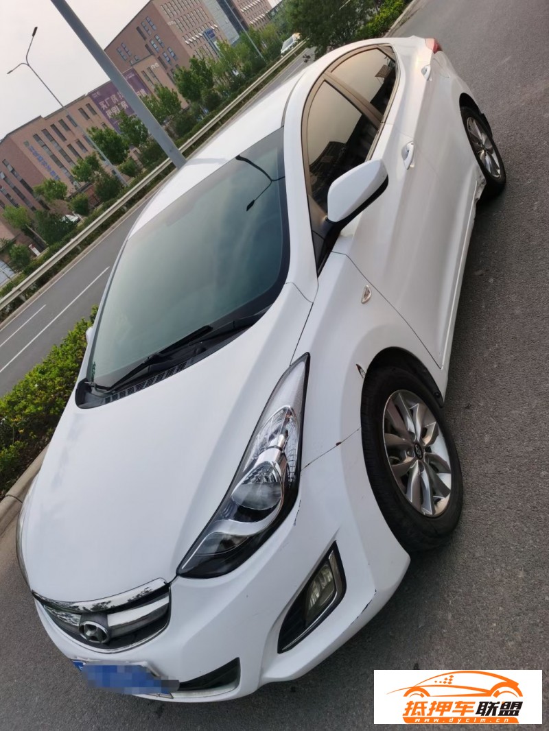  15年現(xiàn)代朗動轎車 