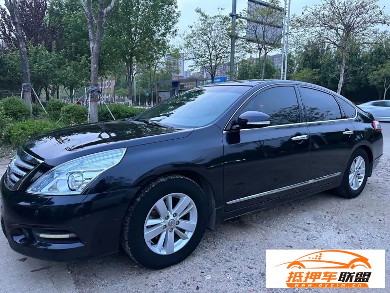  11年日產(chǎn)天籟轎車 