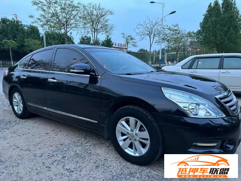  11年日產(chǎn)天籟轎車 
