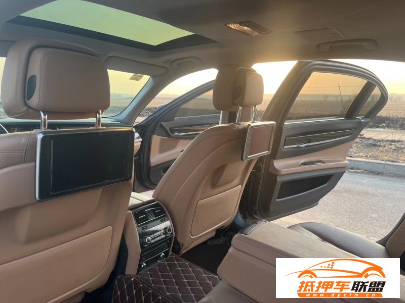  14年寶馬7系轎車 