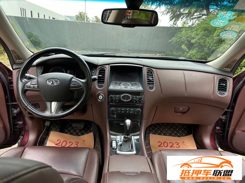  17年英菲尼迪QX50轎車 