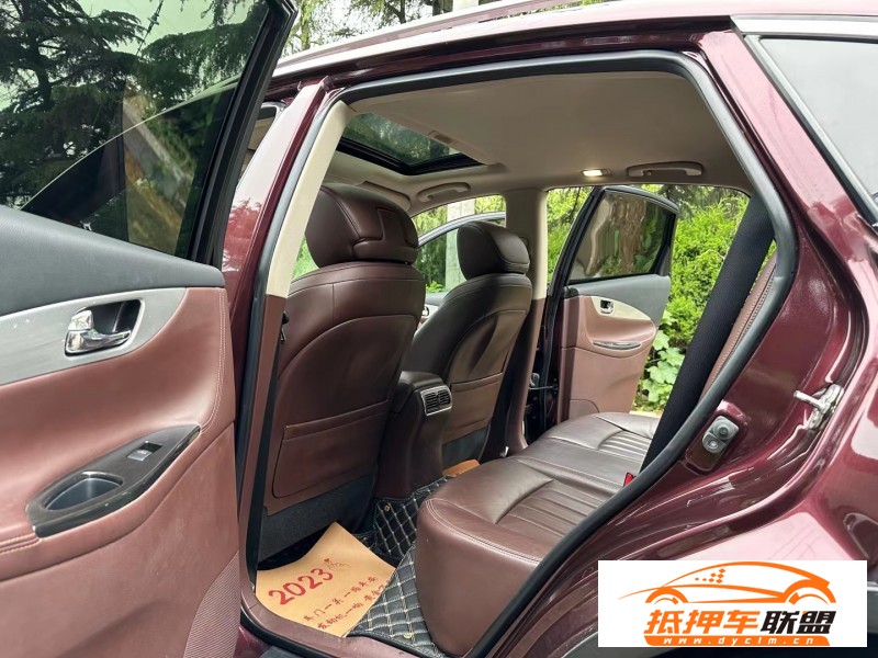  17年英菲尼迪QX50轎車 