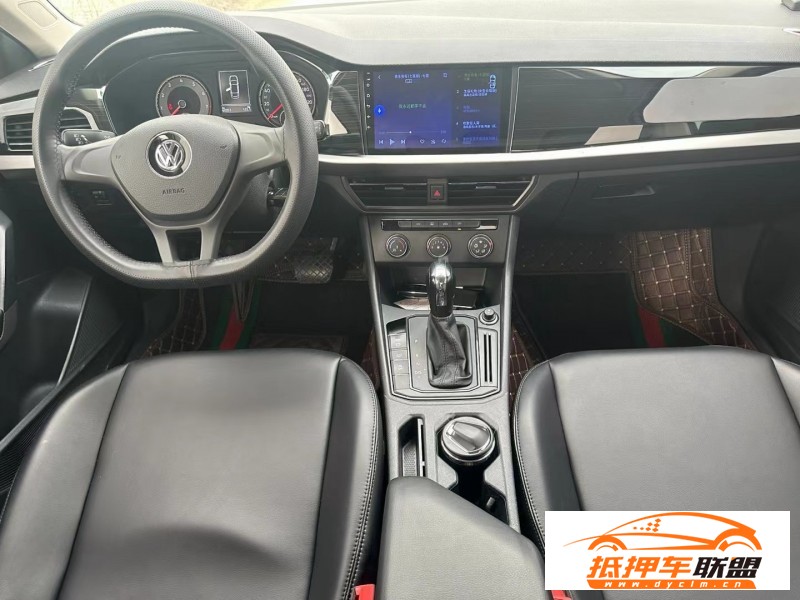  19年大眾朗逸轎車 
