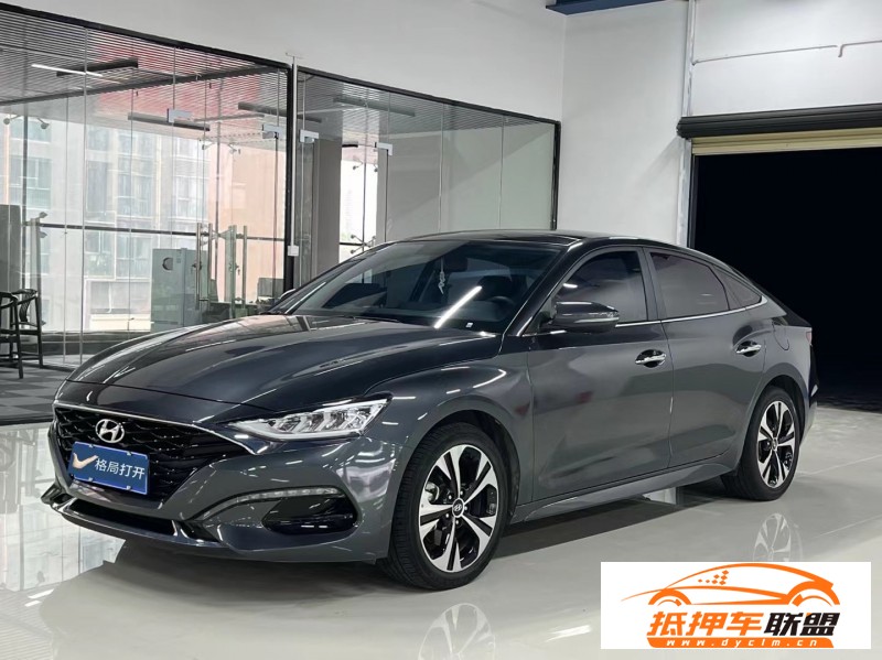  19年現(xiàn)代菲斯塔轎車 