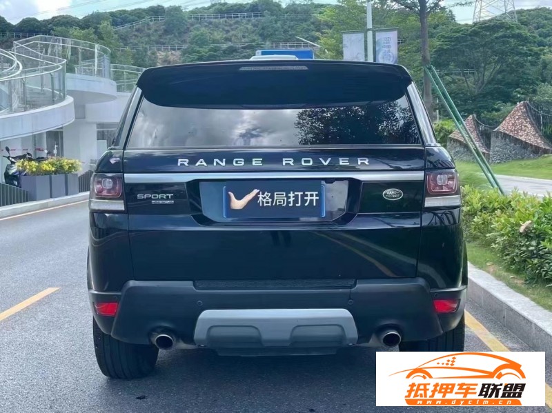  15年路虎攬勝運(yùn)動(dòng)轎車 