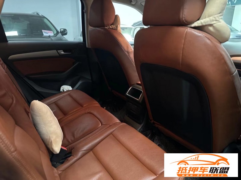  16年奧迪Q5轎車 