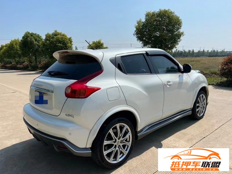 18年英菲尼迪ESQ轎車 
