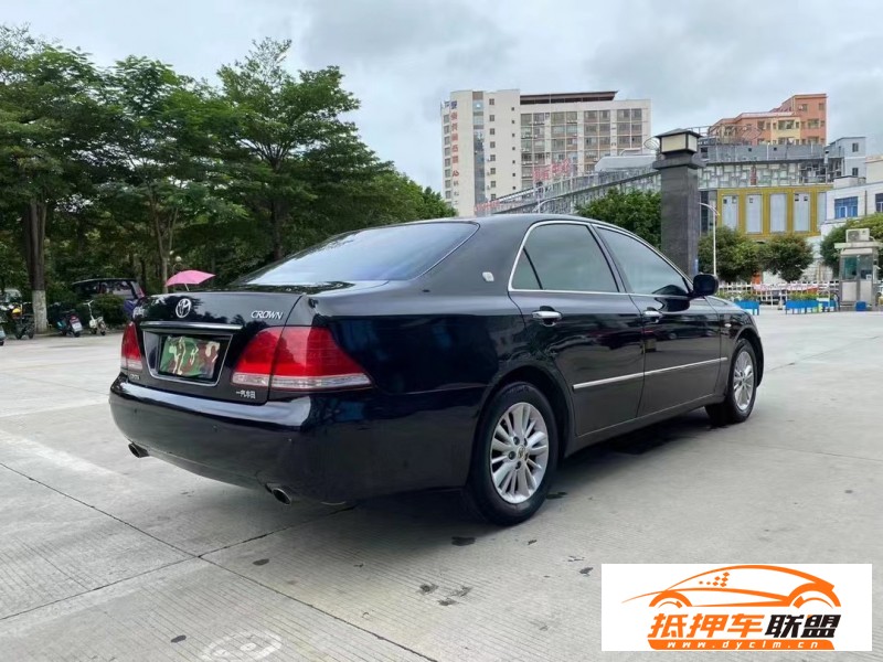  09年豐田皇冠轎車 