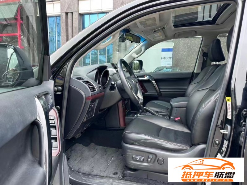  16年豐田普拉多轎車 