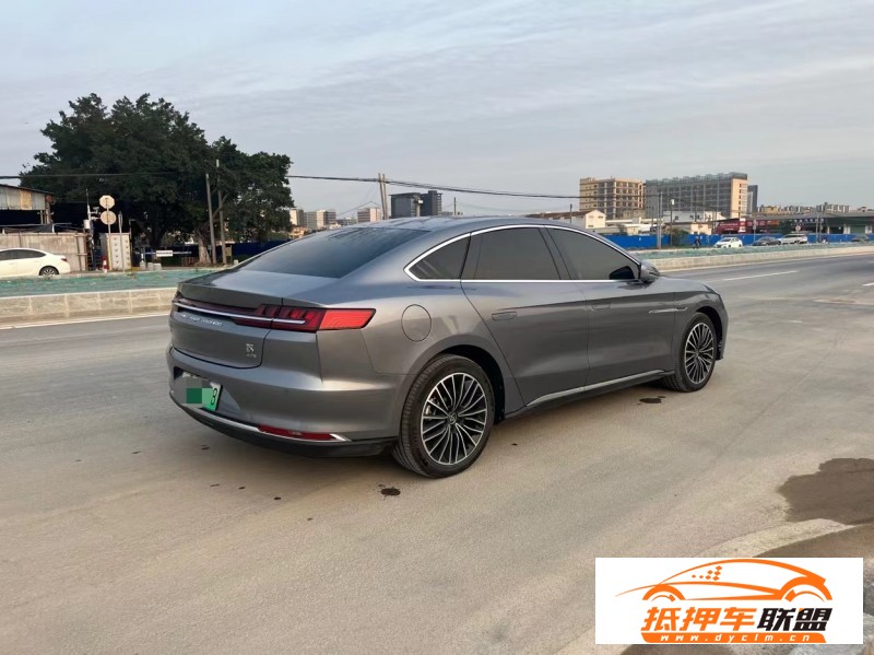  21年比亞迪漢轎車 