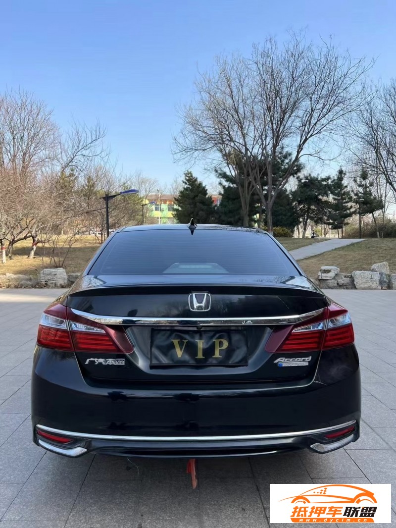  18年本田雅閣轎車 