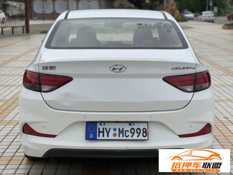  18年現(xiàn)代悅動轎車 