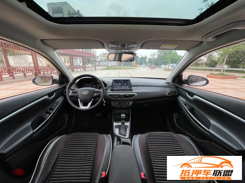  18年現(xiàn)代悅動轎車 
