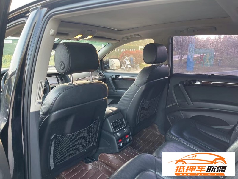  12年奧迪Q7轎車 
