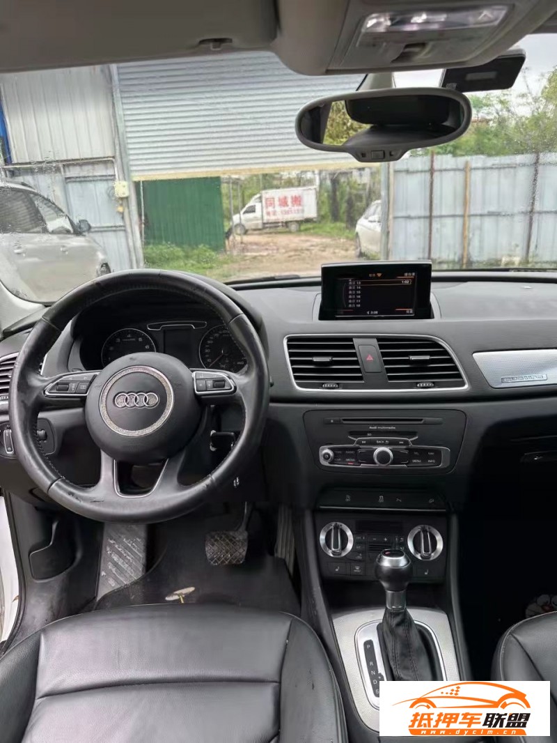  14年奧迪Q3轎車 