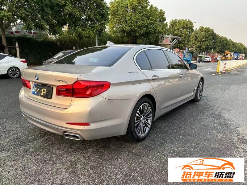  18年寶馬5系轎車 