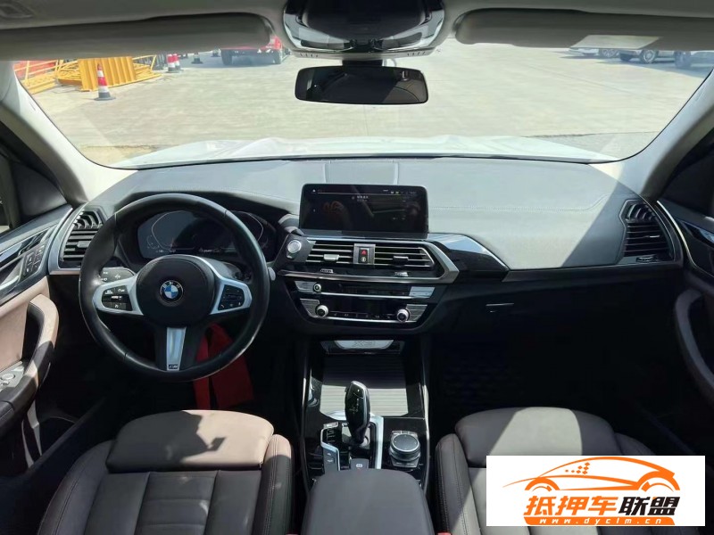  21年寶馬X3轎車 