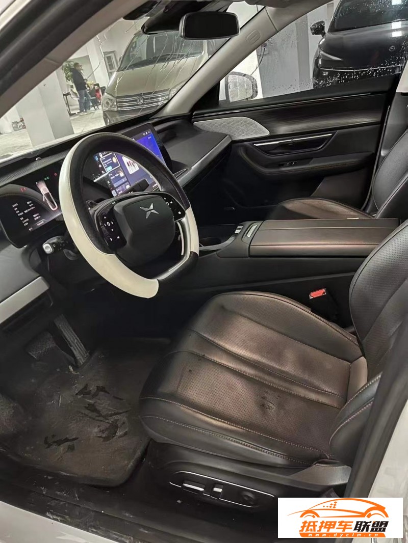  21年小鵬汽車P7轎車 