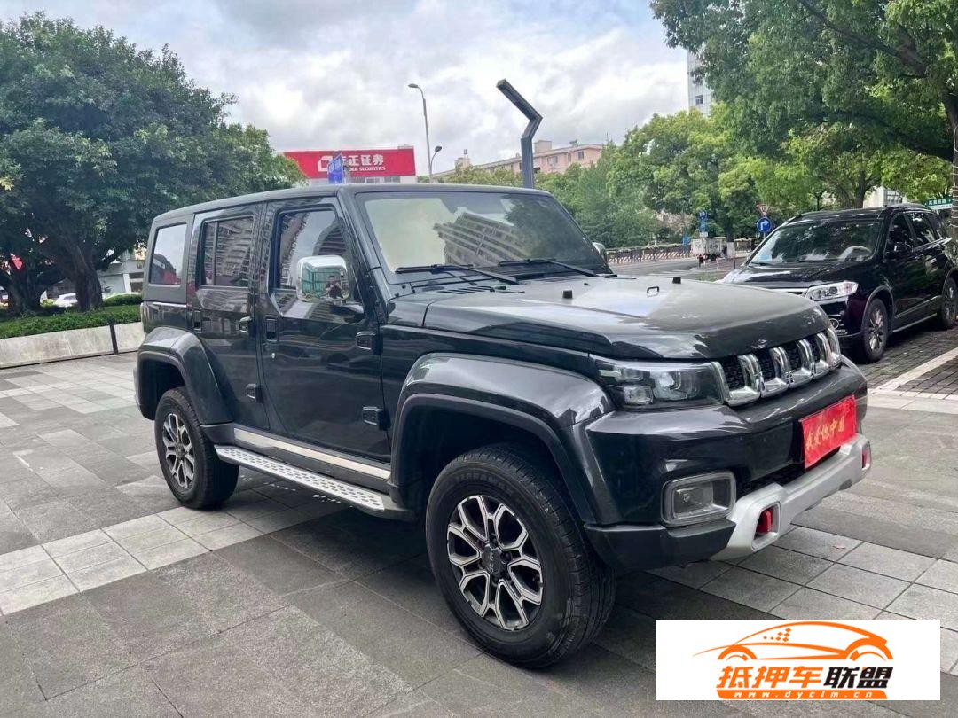 22年北京BJ40 2.0T排量四驅(qū)北京汽車 北京吉普BJ40