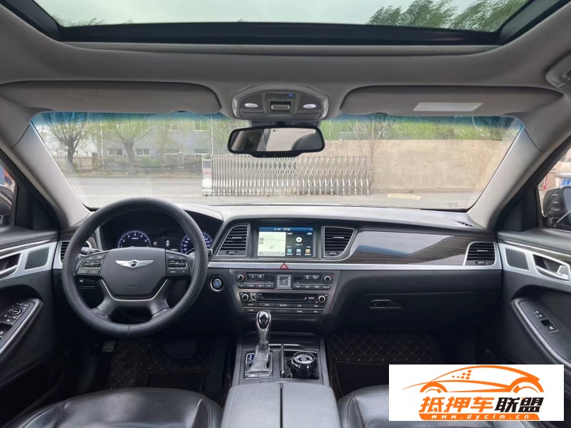  15年現(xiàn)代捷恩斯轎車 