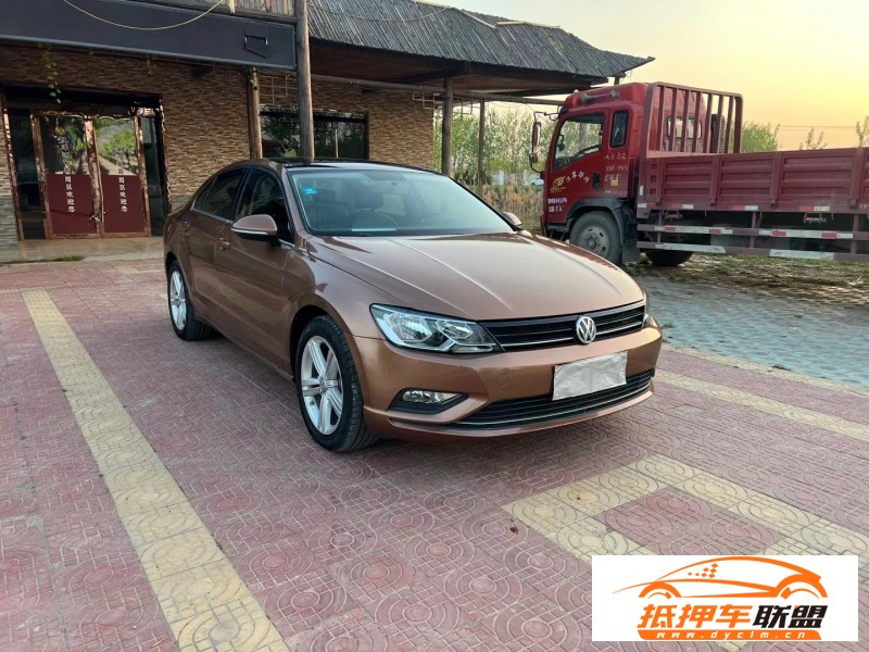  16年大眾凌渡轎車 