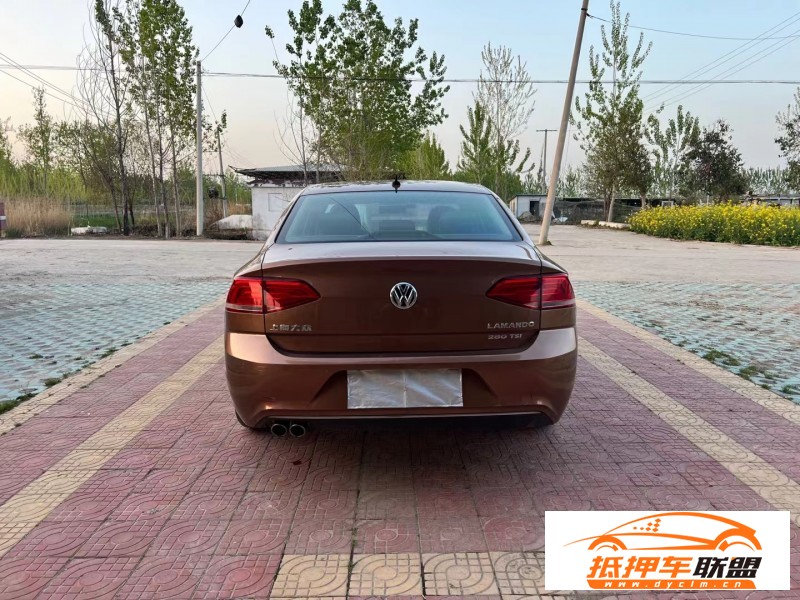  16年大眾凌渡轎車 