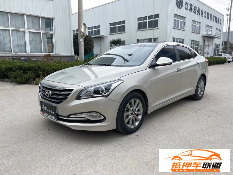  15年現(xiàn)代名圖轎車 