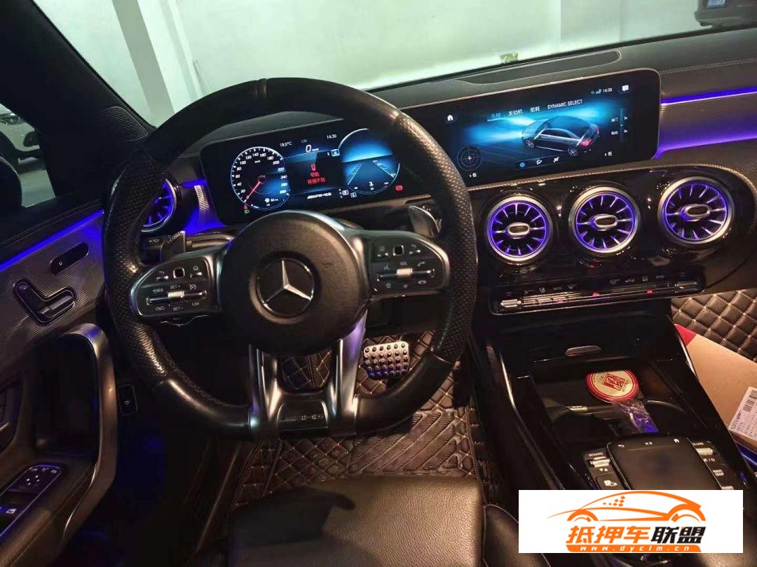 奔馳A級(jí)AMG 2020款 奔馳A級(jí)AMG AMG A 35 L 4MATIC