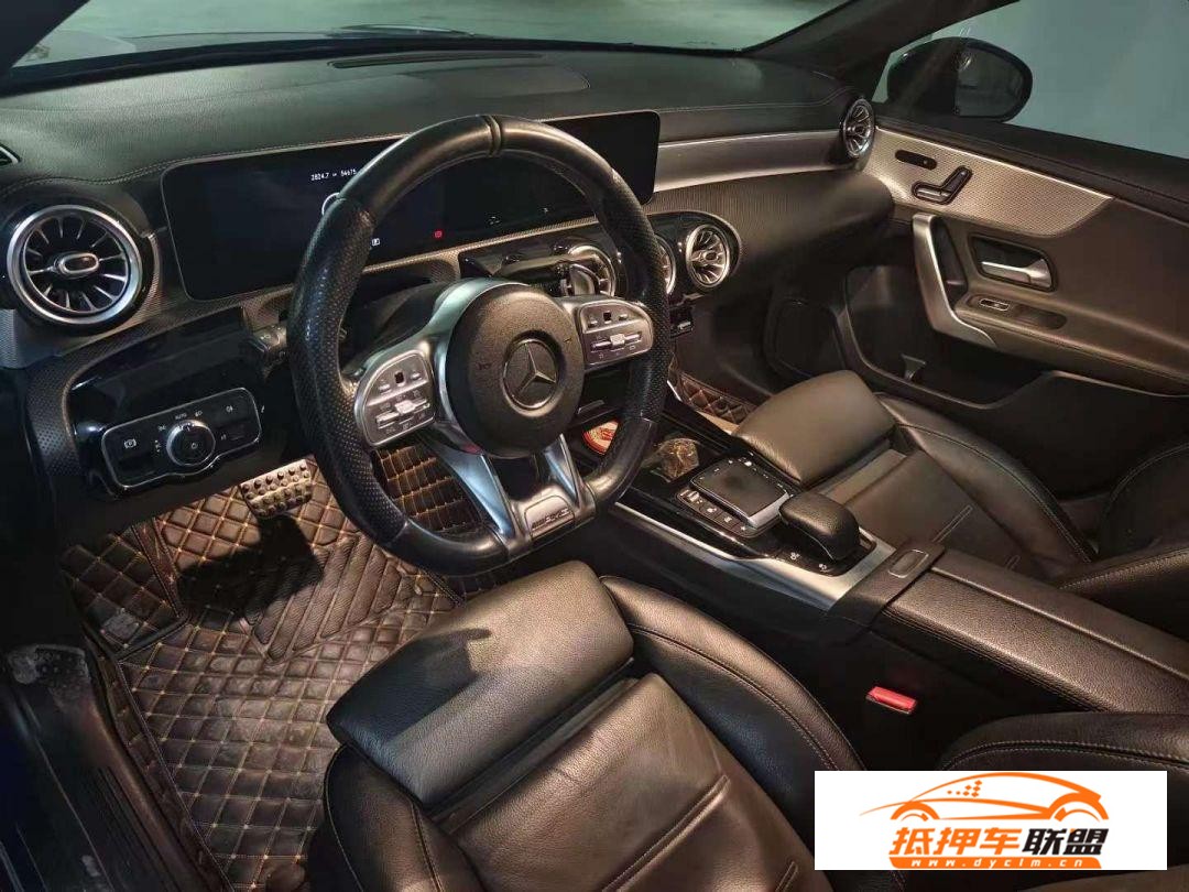 奔馳A級(jí)AMG 2020款 奔馳A級(jí)AMG AMG A 35 L 4MATIC