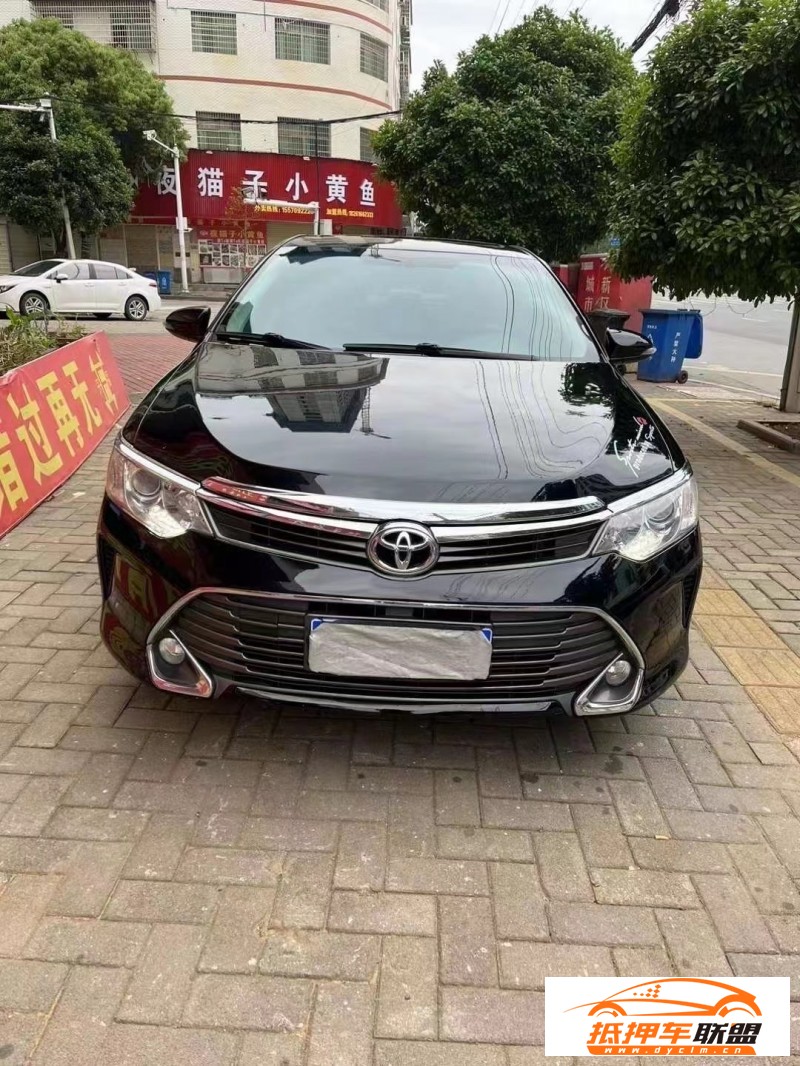  16年豐田凱美瑞轎車 