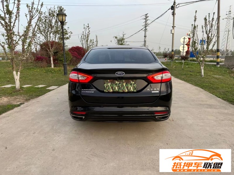  13年福特蒙迪歐轎車 