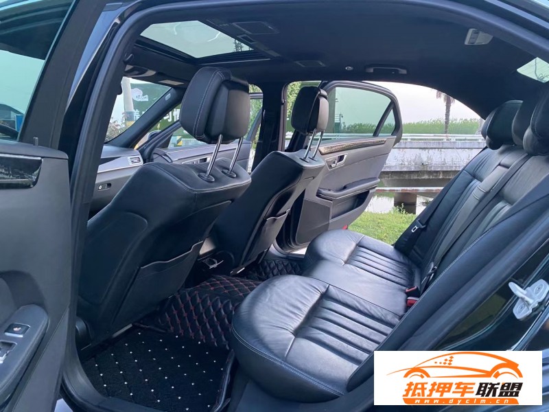  13年奔馳E級(jí)轎車(chē) 