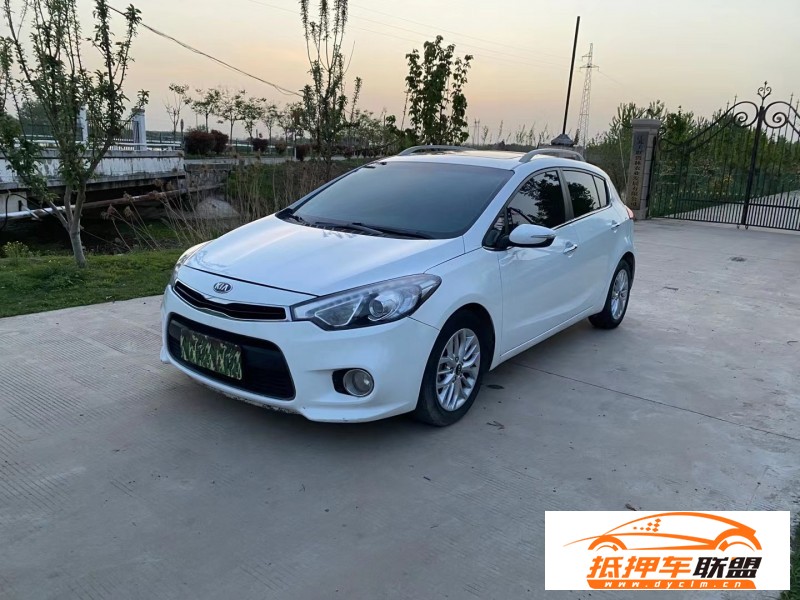  15年起亞K3S轎車 