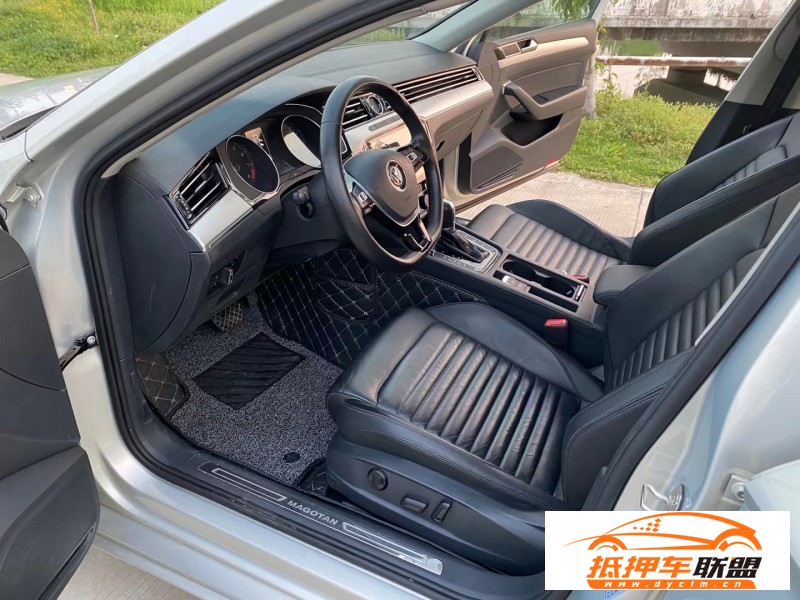  17年大眾邁騰轎車 