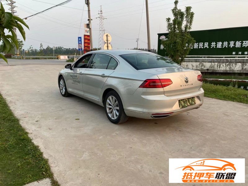  17年大眾邁騰轎車 