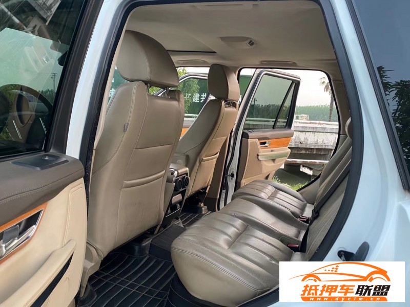  12年路虎攬勝運(yùn)動(dòng)轎車 