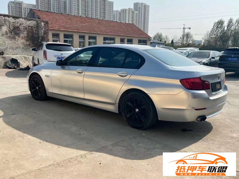  13年寶馬5系轎車 